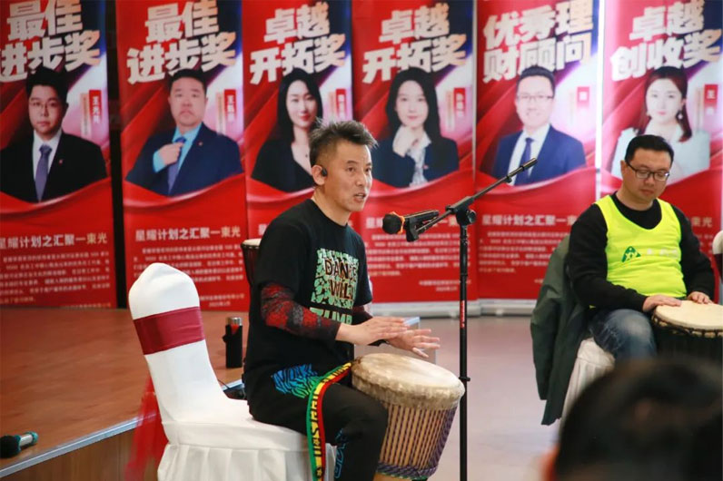 青岛拓展，青岛拓展训练，青岛团建，请致电青岛众行远